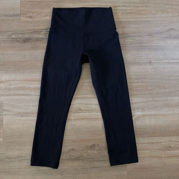 Lululemon Align Cropped Black Leggings Size 4 Athleisure Athletic High Rise - Picture 1 of 4